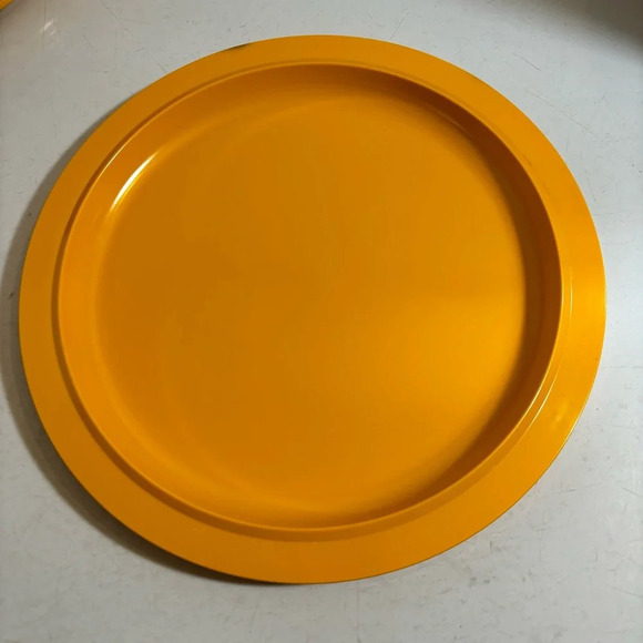Vintage Rosti Mepal 1970’s set of melamine 7 dinner plates in yellow and orange - Picture 11 of 16